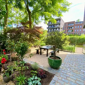 Bed & Breakfast De Groene Tunnel 